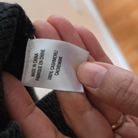 Theory Charcoal Button-Up Cardigan 100% Cashmere - Picture 4 of 6